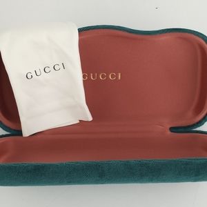 Gucci Green Velvet Eyeglass Case with Cloth